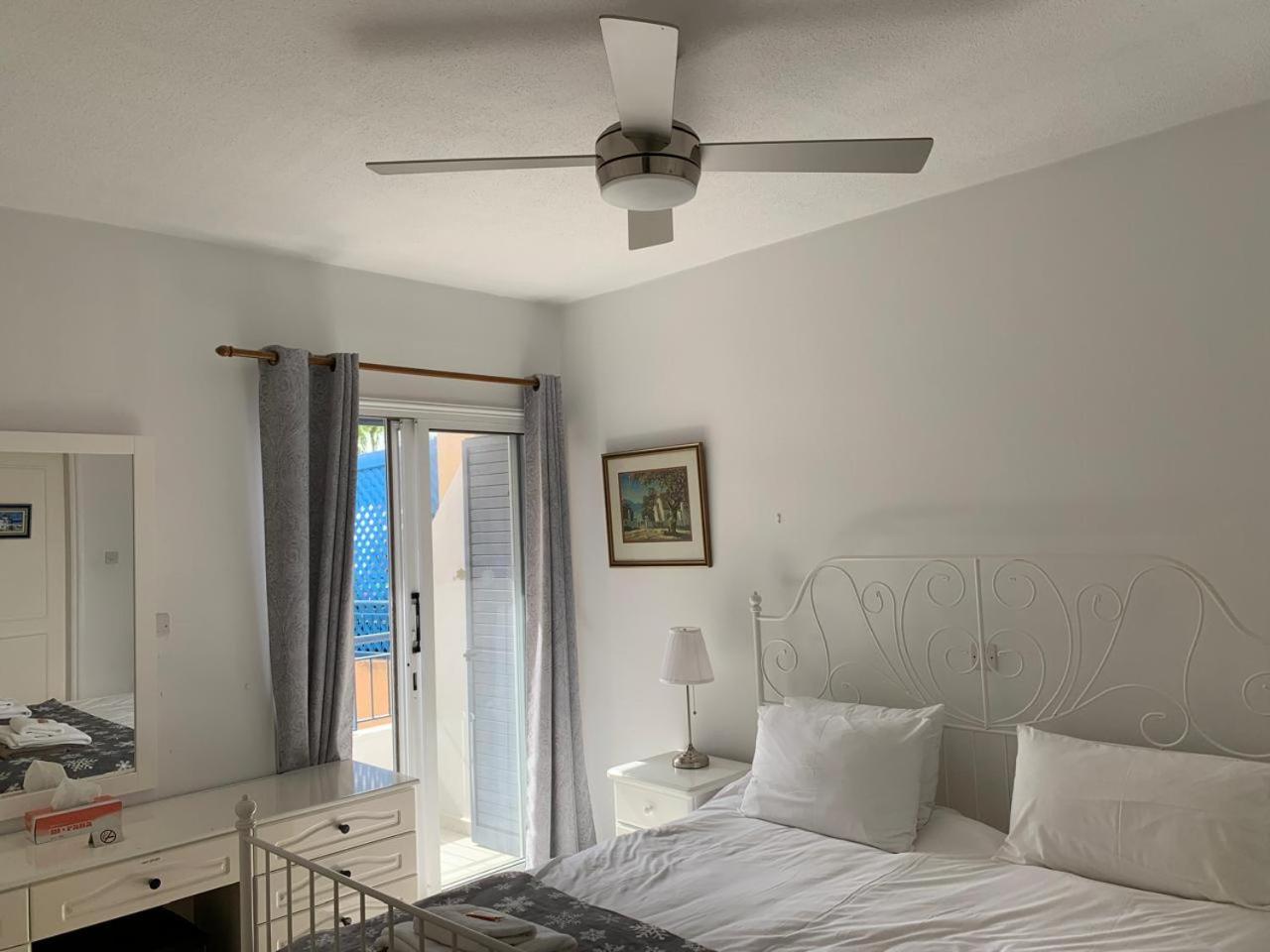 King'S Palace - Spacious 2 Bed, 2 Bath With Sea And Pool Views Пафос Экстерьер фото